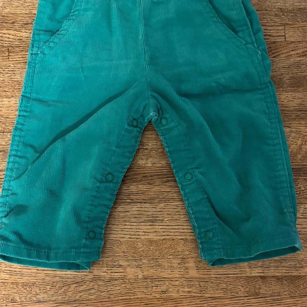 Vintage OshKosh B'gosh Kids Green  Corduroy Overalls Sz 6/9 Months - Picture 4 of 10